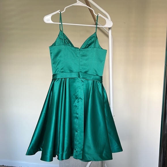 Homecoming/Winter Formal Dress - Picture 2 of 3